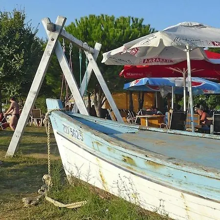 公寓 In Near Sandy Beach, Cleaning Included *